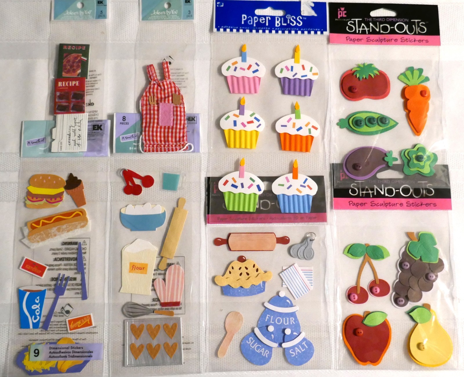 COOKING ! MIXED LOT OF 8 BYJOLEE’S , STAND-OUTS, PAPER BLISS- 40 PIECES