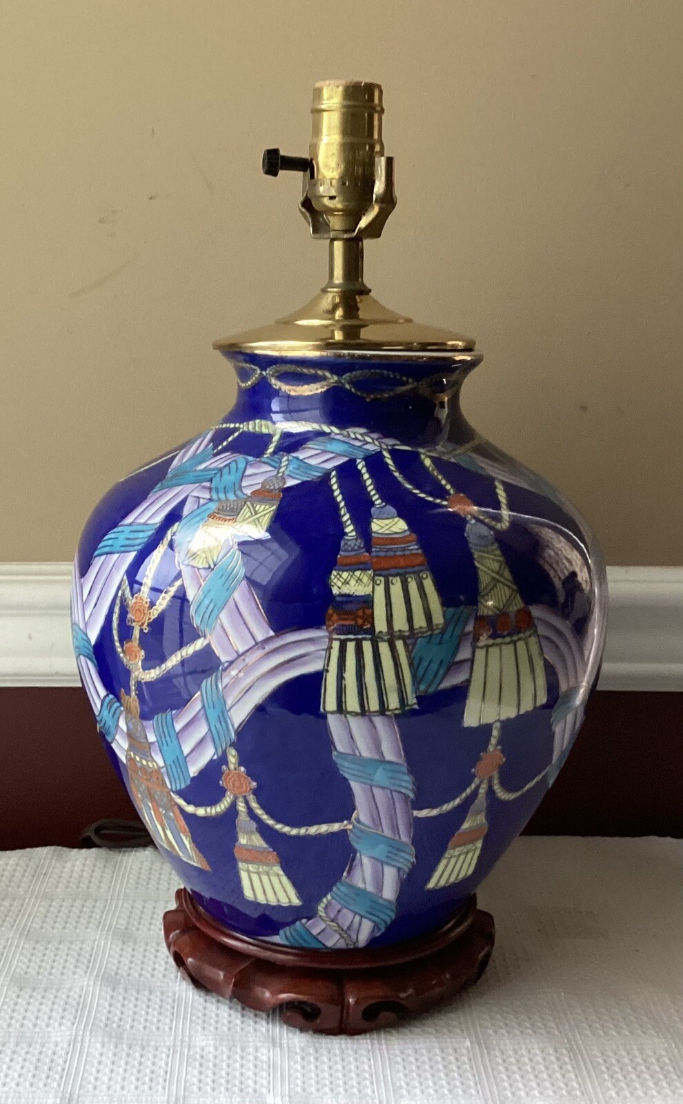VTG Chinese Cobalt Blue Porcelain Vase Lamp Hand Painted Tassels Ribbons, 16.75”