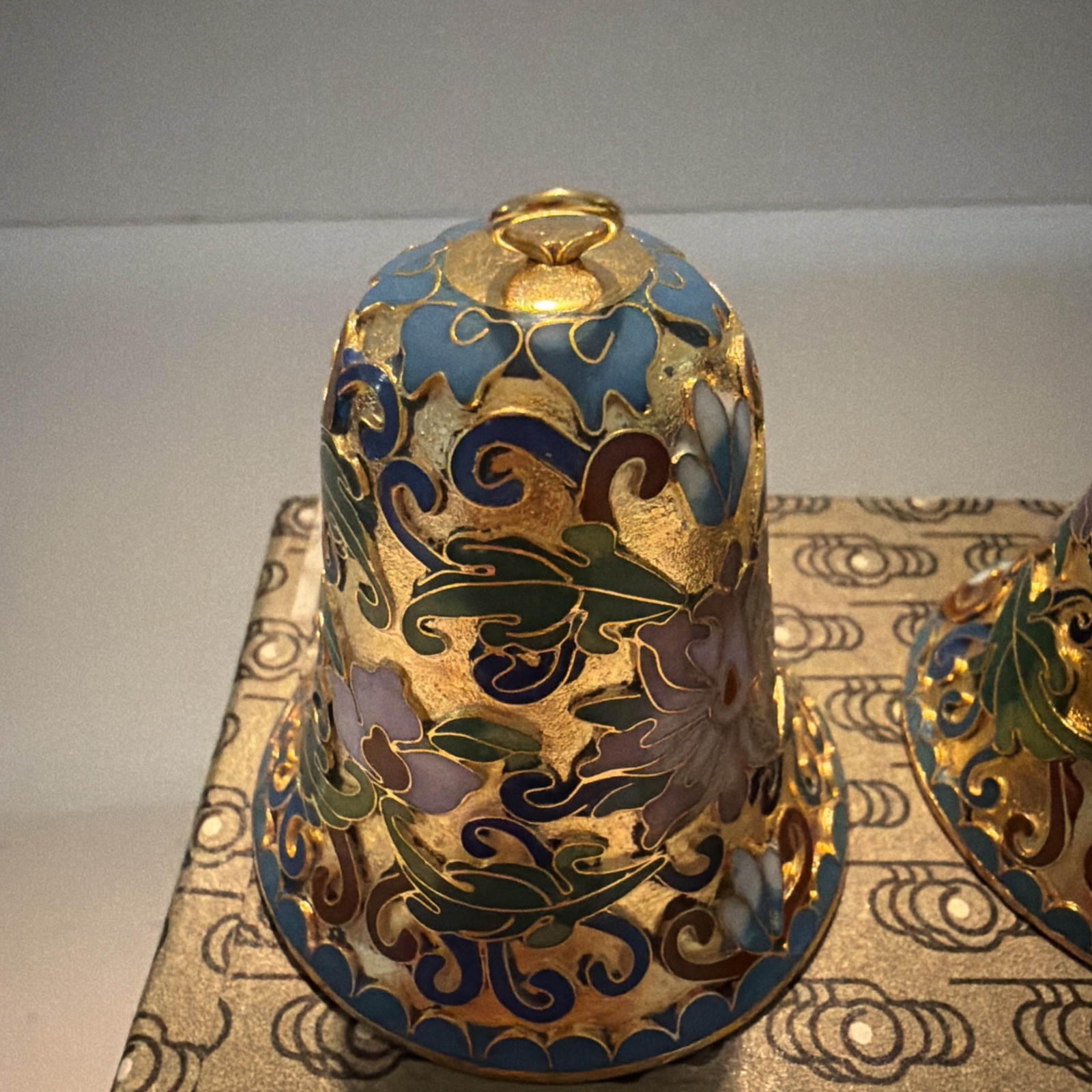 Vintage Chinese Cloisonné Bells Set of 3 Brass Enamel Ornaments Boxed 1980s