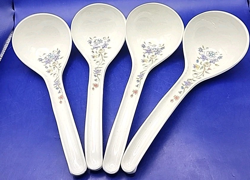 Melamine Asian soup spoons LADLES Lot of 4 9in Flowers NICE