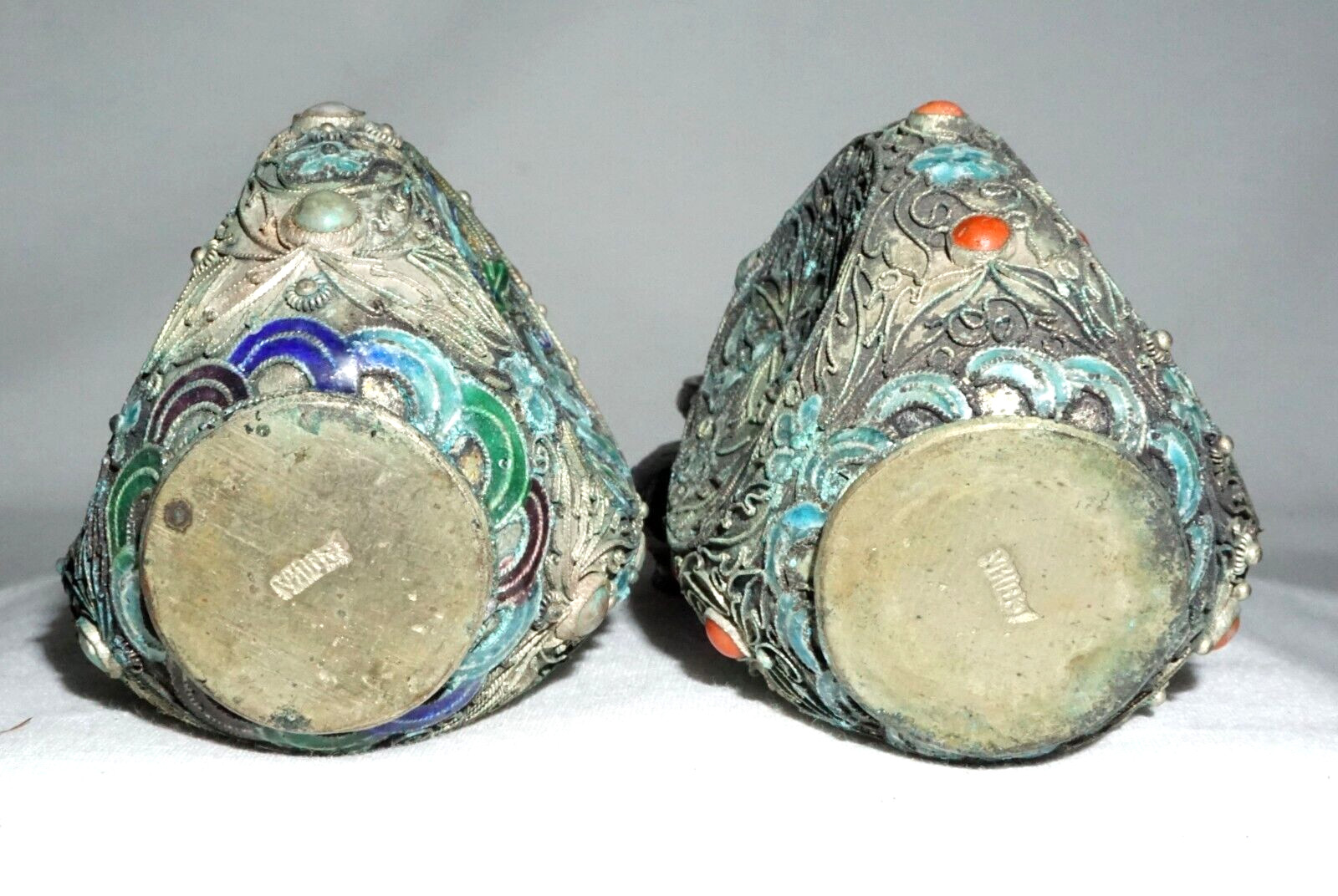 2Pc Chinese Silver & Enamel Coral & Turquoise Floral Snuff Bottles (LLA) IC