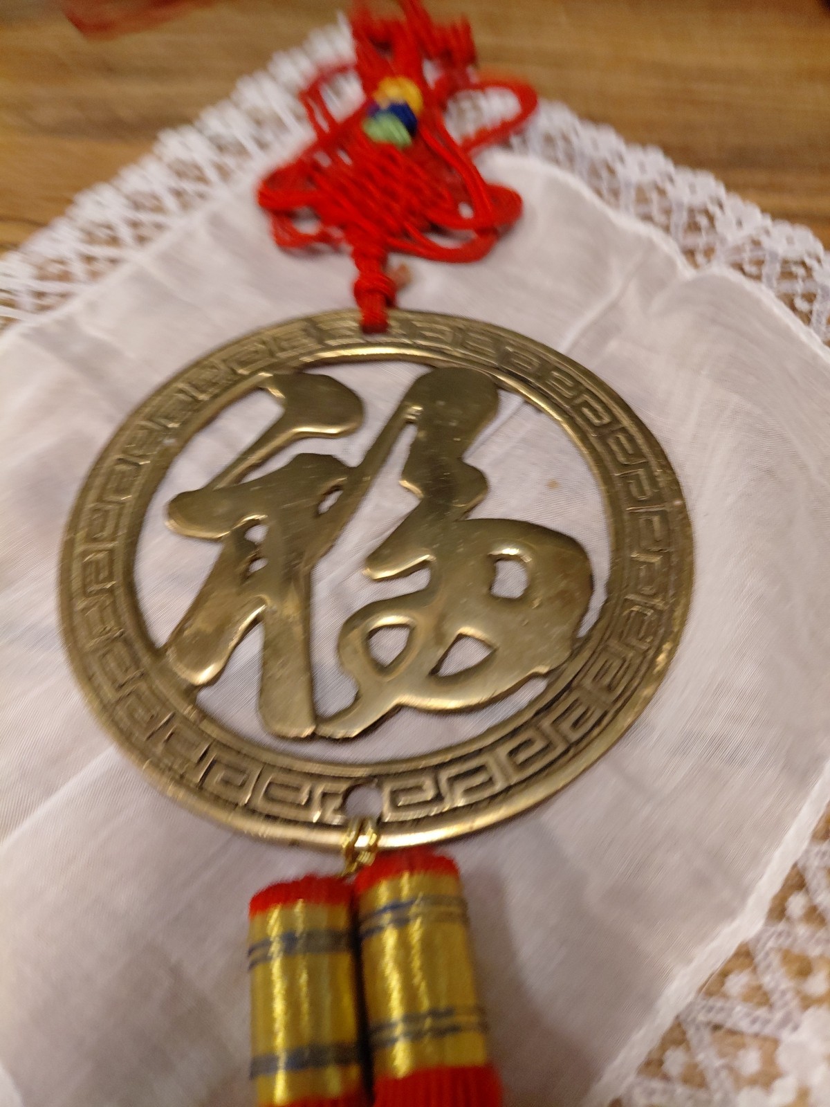 VTG Chinese Lucky Fu Knots RED/Brass Circle Wall Hanging Decor Silk Tassels Fy
