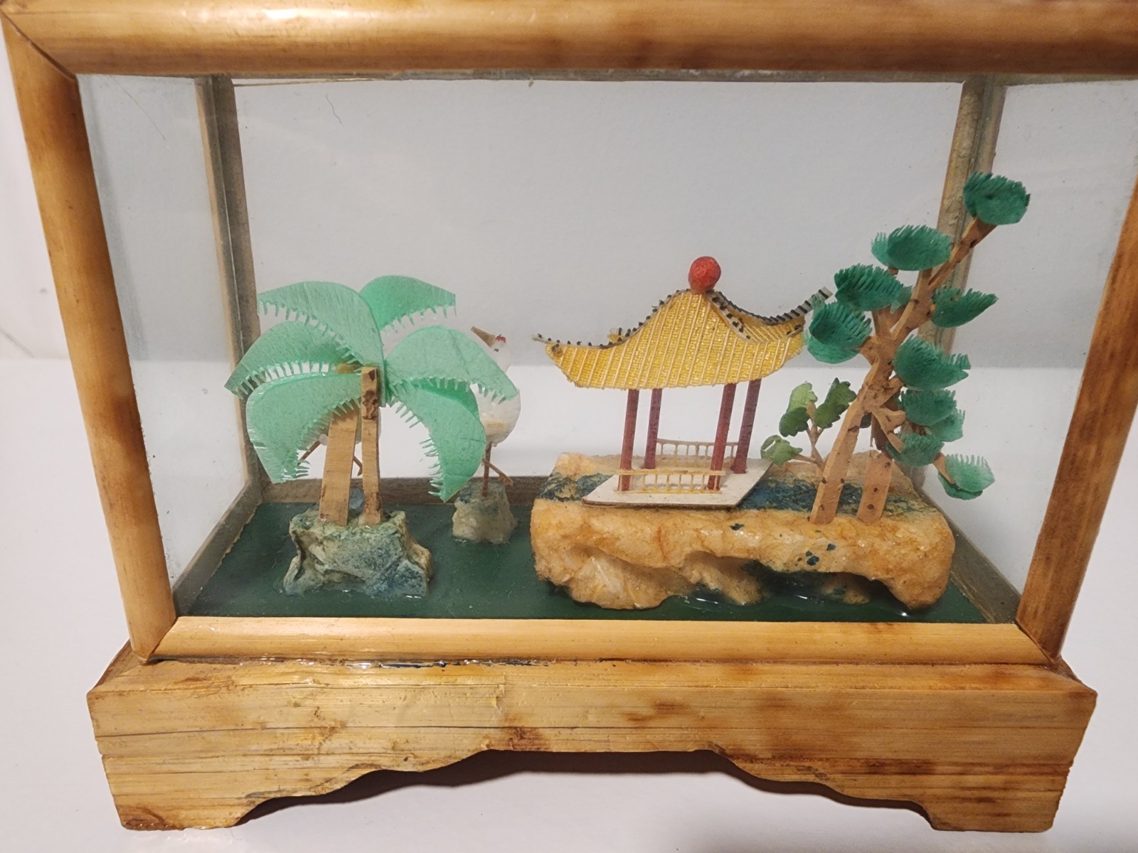 Vintage Oriental Asian Art Diorama 4”x3.5” Bamboo Glass Case Pagoda Trees Cranes