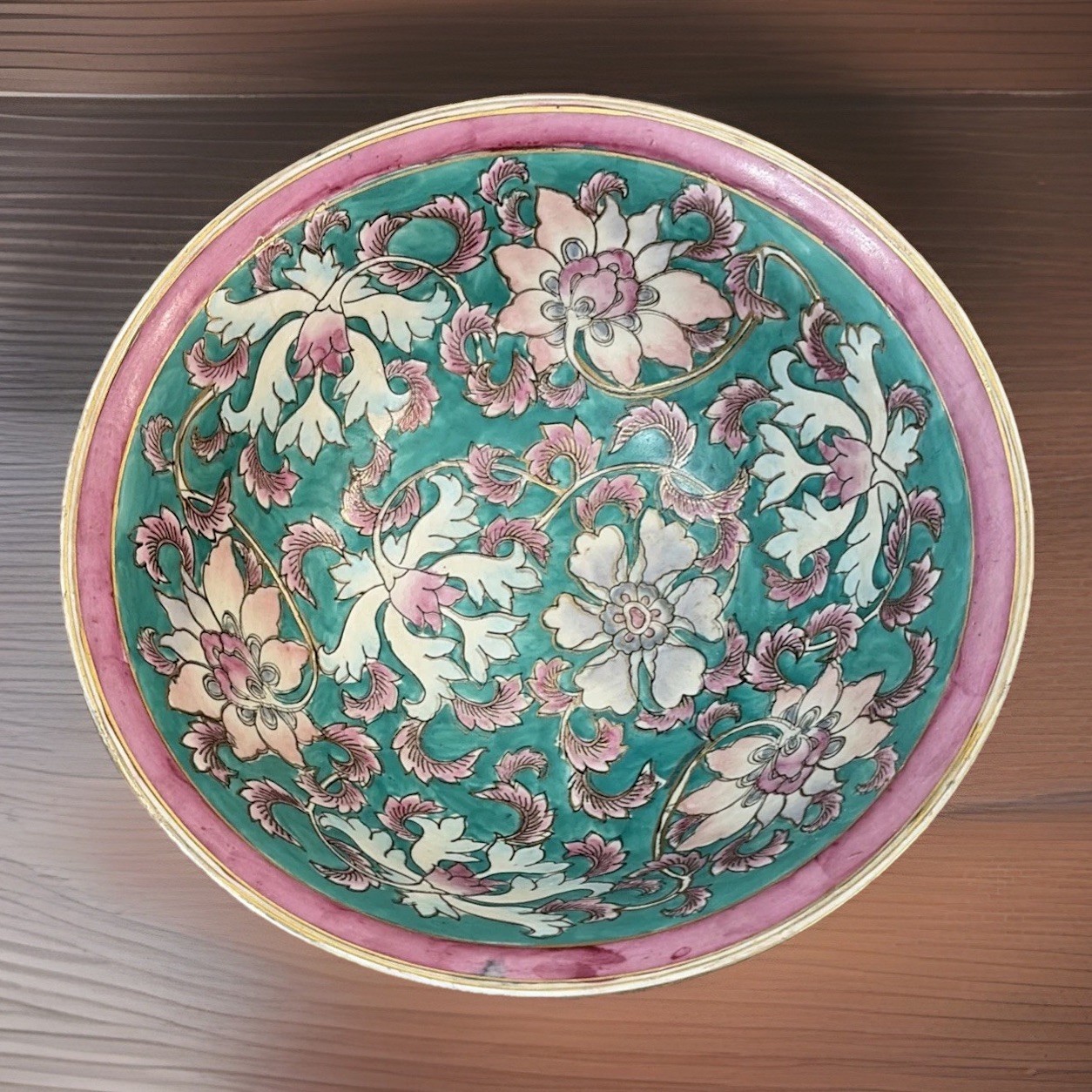 Vtg Chinese Enamel Cloisonné Bowl & Stand Made In Macau Green Mauve White Gold