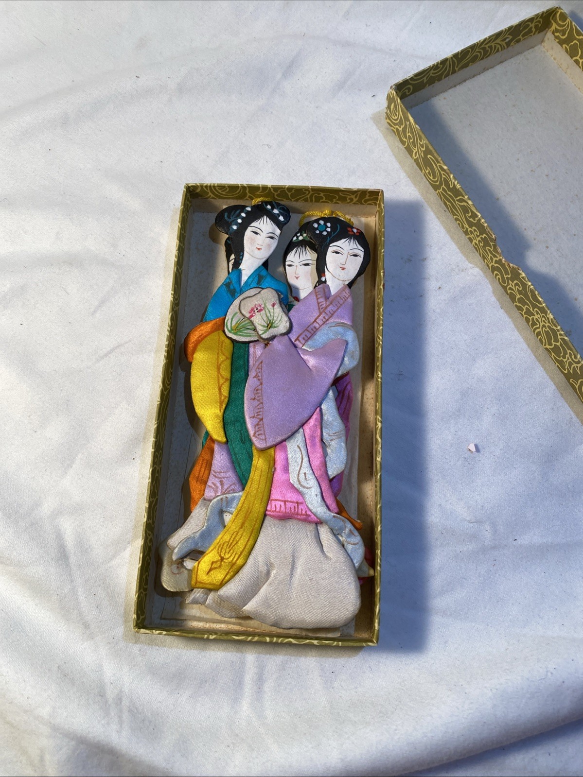 Vintage Set Of 4 Asian Oriental Geisha Girls Silk Satin Ornaments