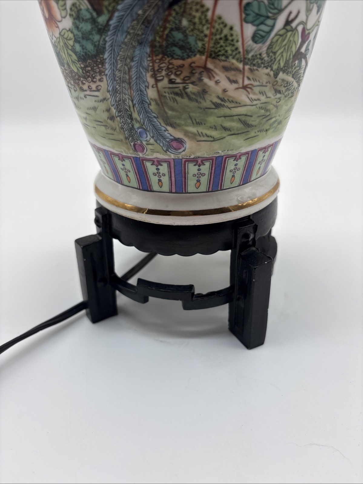 Vintage Chinese Porcelain Vase Lamp With Asian Birds Feathers Floral