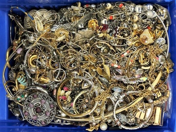 3 Lbs Pounds Junk Craft Harvest Jewelry Making Lot Tangle Sorting ASMR Therapy