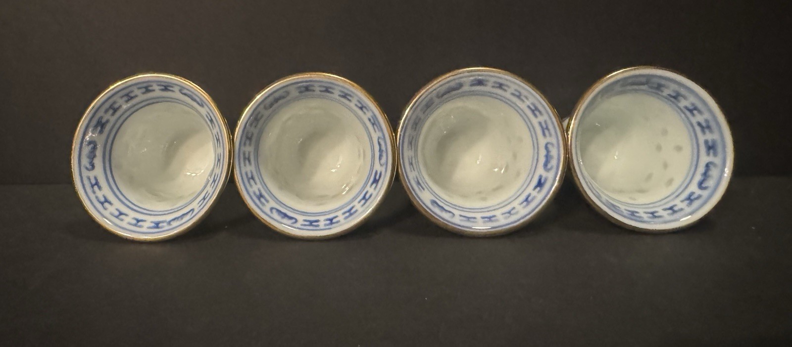 VTG Chinese Porcelain Hand Painted Rice Grain Pattern Gild Saki Cups Set of (4)