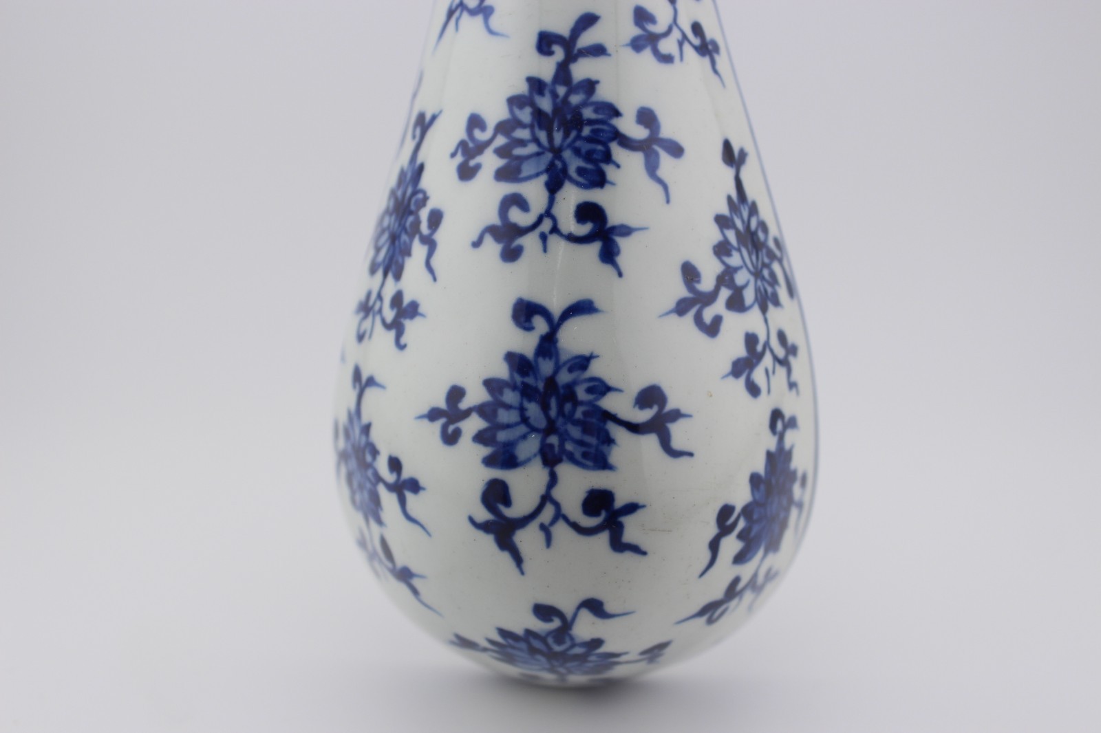 Large Chinese Yongle blue and white floral Sanskrit ladle 15″ Ming reproduction