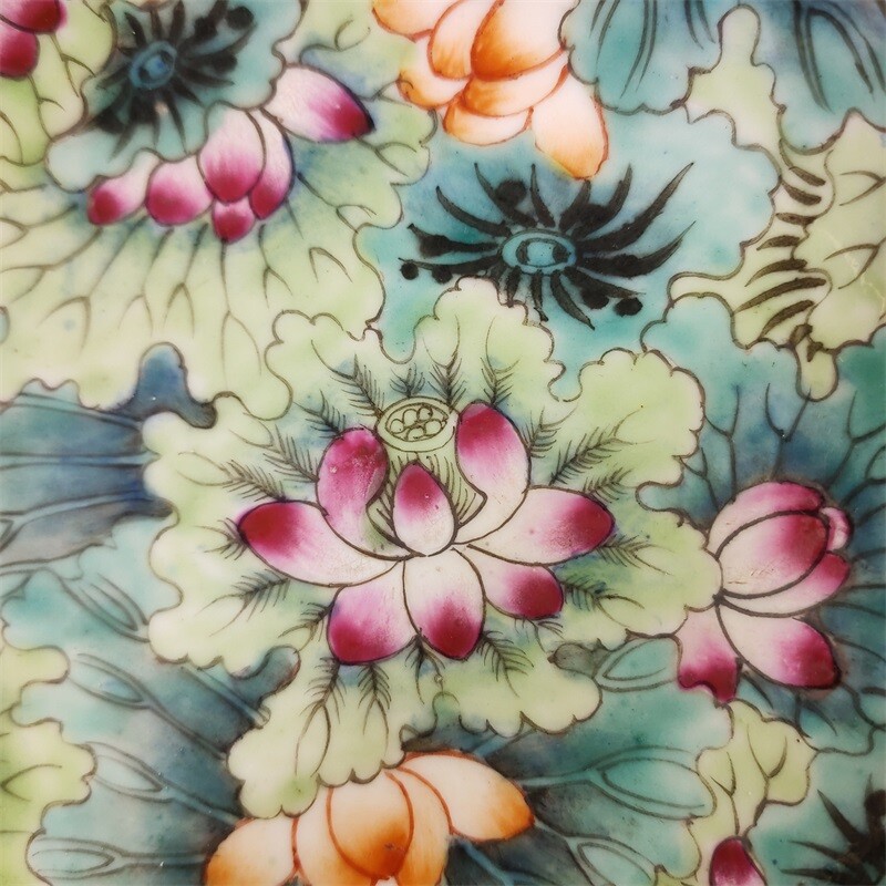 5.3″ Chinese Famille Rose Porcelain Lotus Flower Pool Leaf Plate