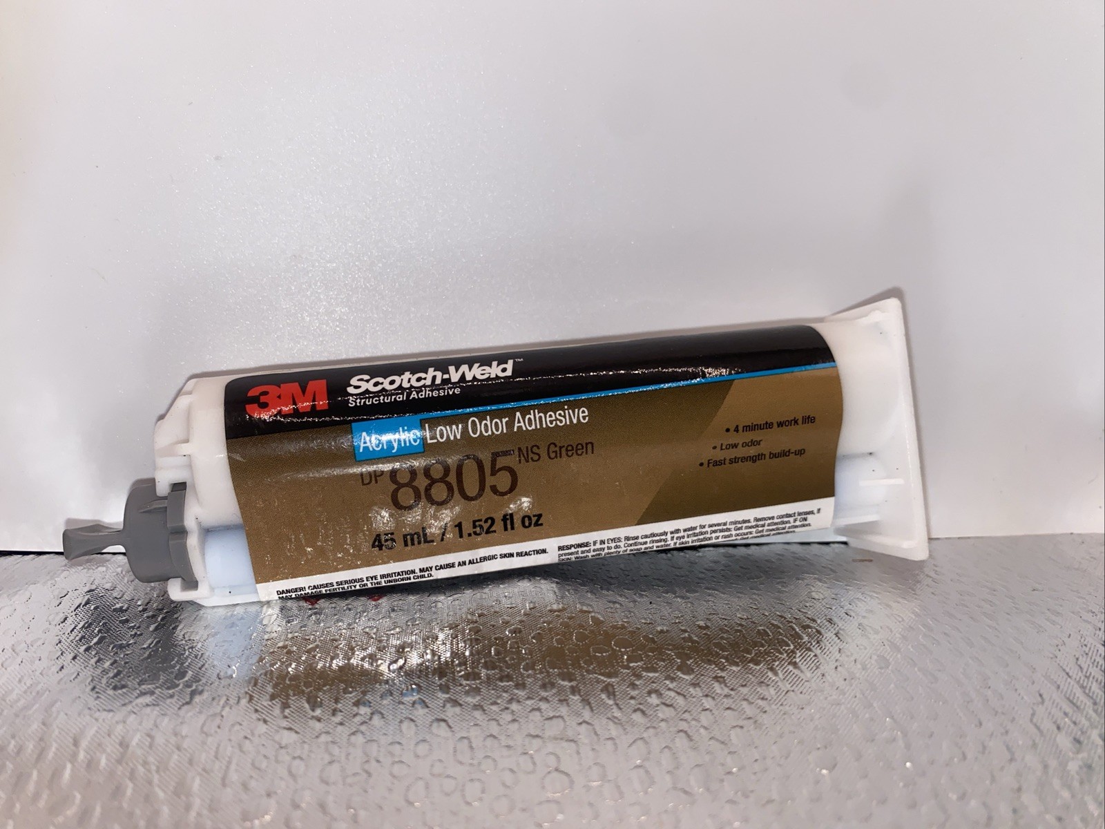 3M Scotch-Weld Low Odor Acrylic Adhesive DP8805NS, Green, 45 mL exp Apr 2027