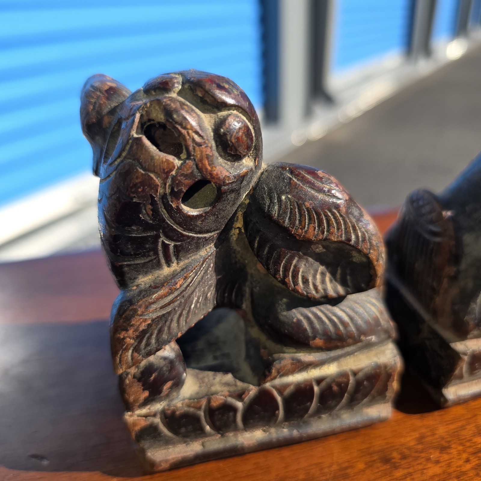 Pair of Vintage Chinese Carved Wood Foo Dogs Guardian Lions Statues Bookends 7″