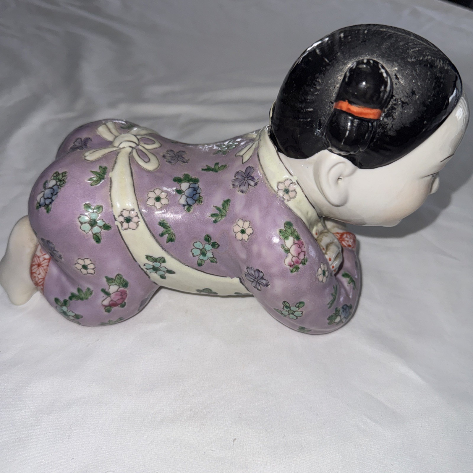 Vintage Chinese Porcelain Pillow 10” long figurine