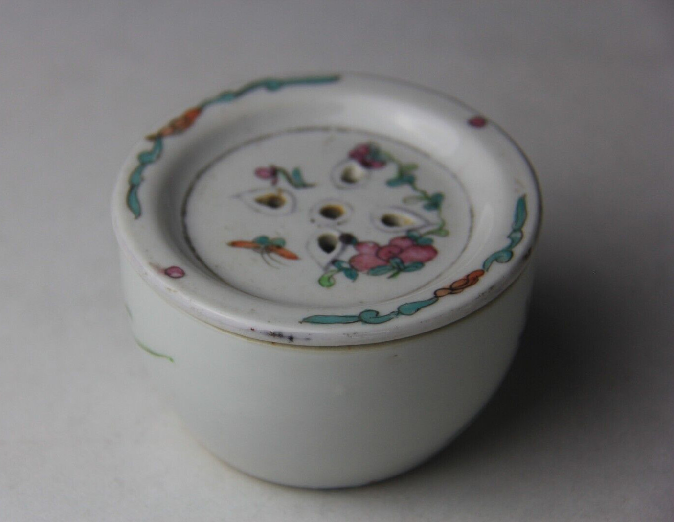 Antique Chinese Porcelain Famille Rose Cricket Cage Box