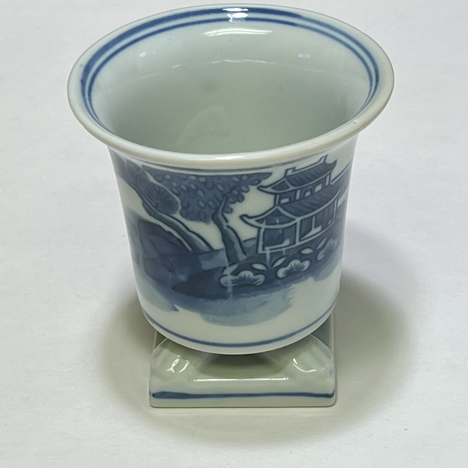 Chinese Footed Brush Pot Cup Blue White Porcelain 3.25″