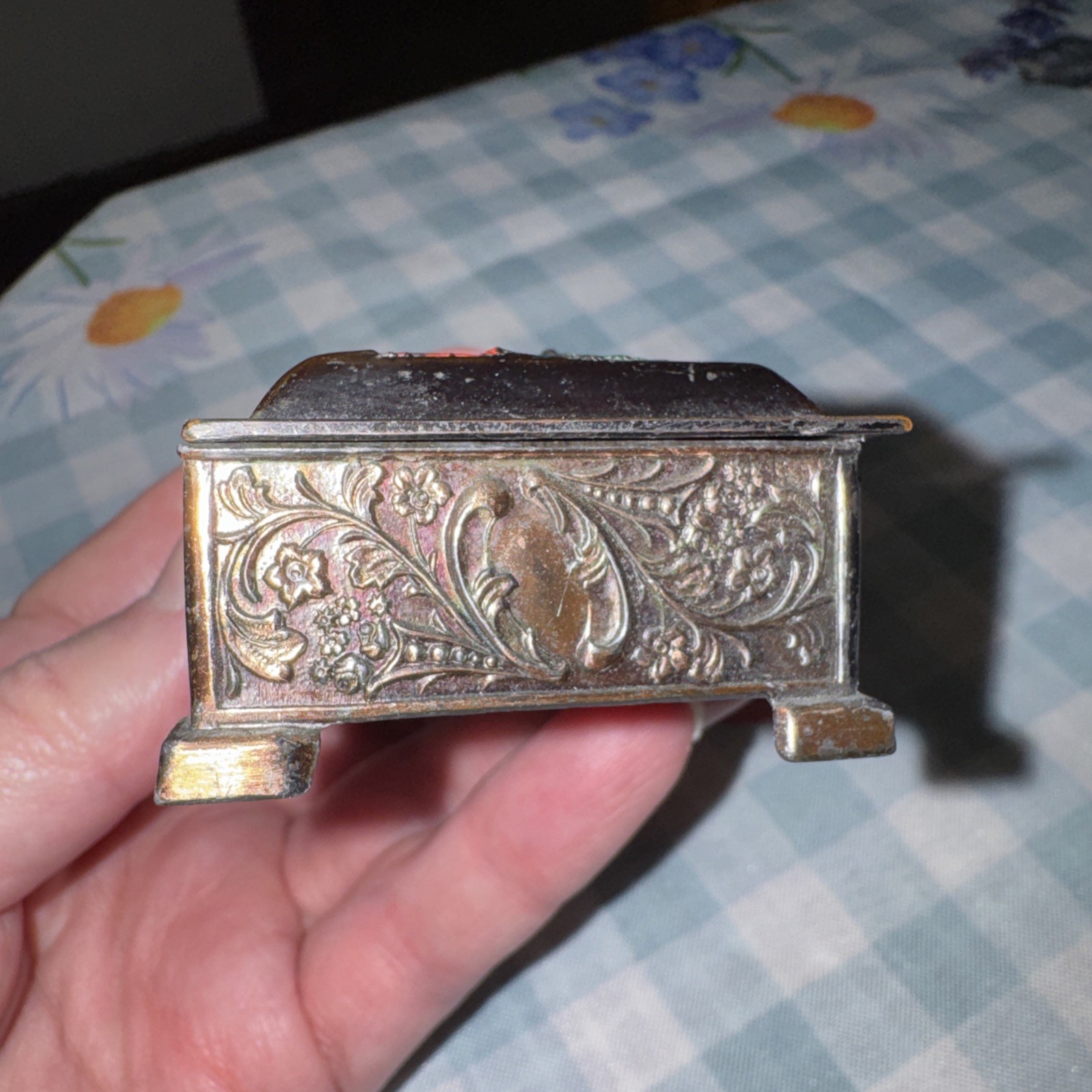 Vintage -Asian Metal Trinket Box With Pagoda, Colorful Made In Japan-Original ￼