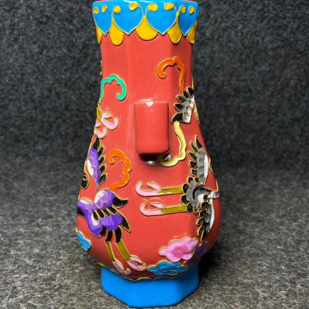 Imperial cloisonn é enamel multicolored glazed porcelain vase