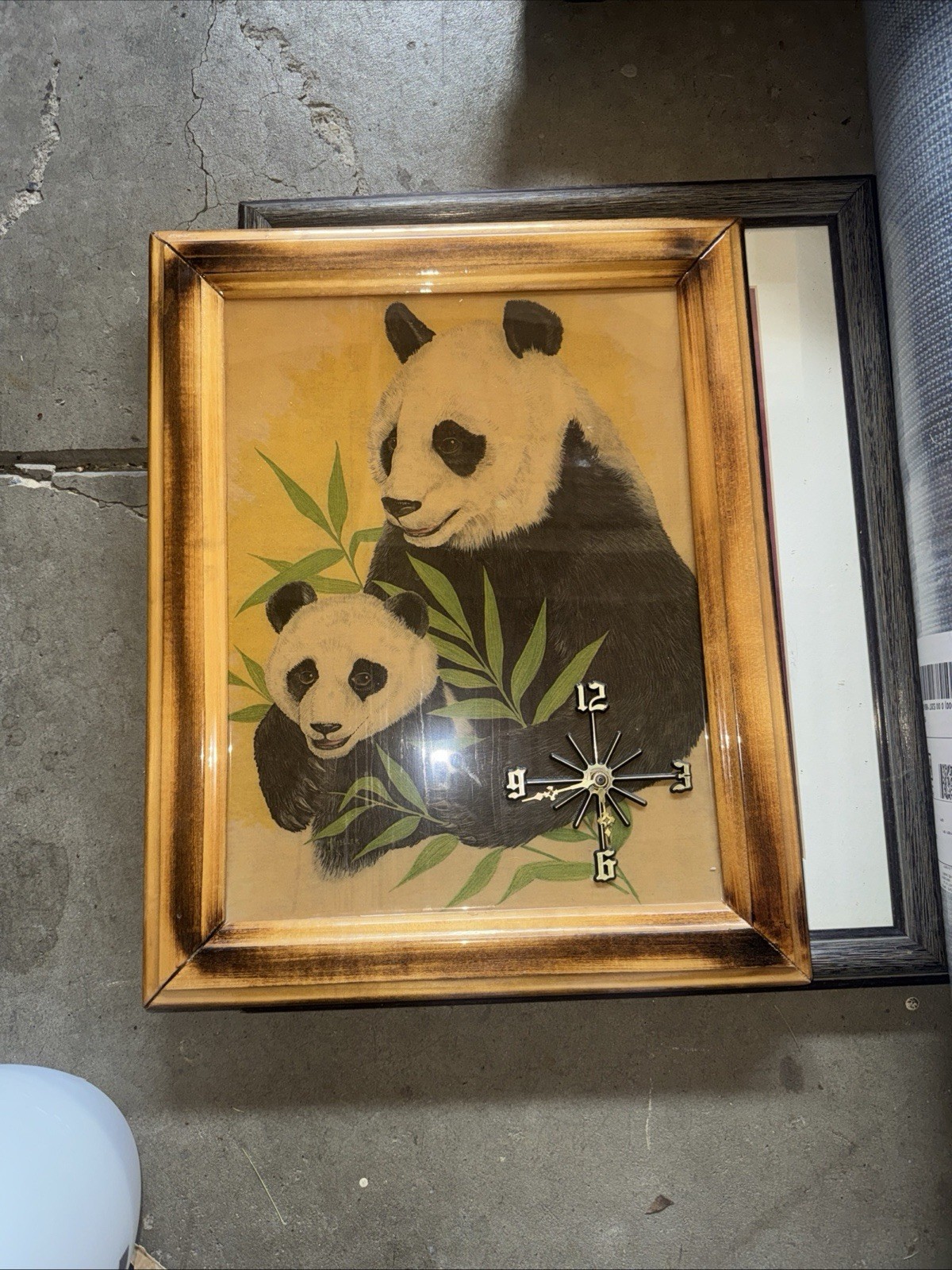 Vintage Chinese Framed Panda Wall/Tabletop Clock. 11×14 Inches