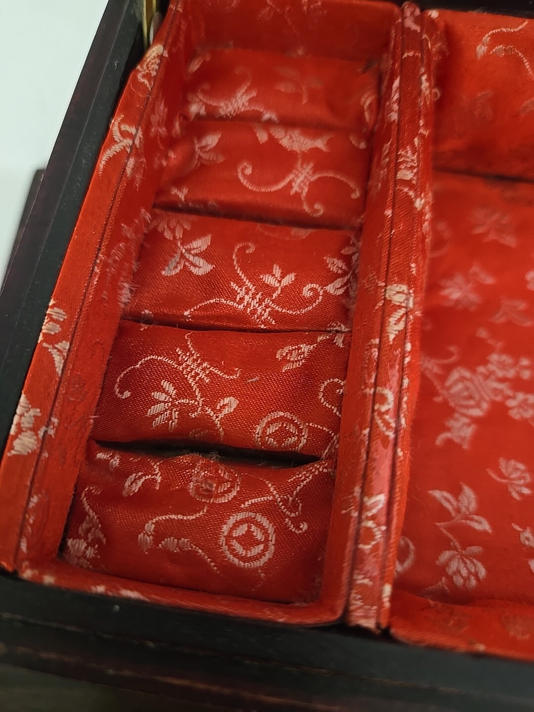 Jewelry Box Wooden Brass Accents Shangai Jade Detail VTG