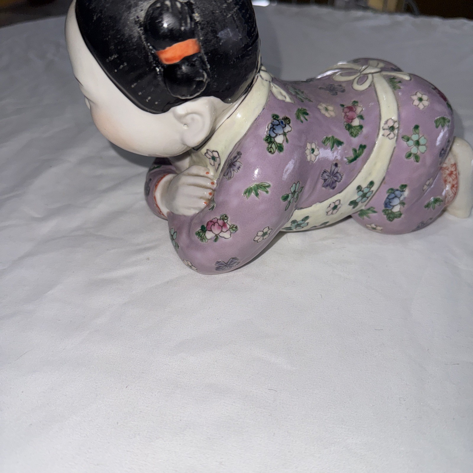 Vintage Chinese Porcelain Pillow 10” long figurine