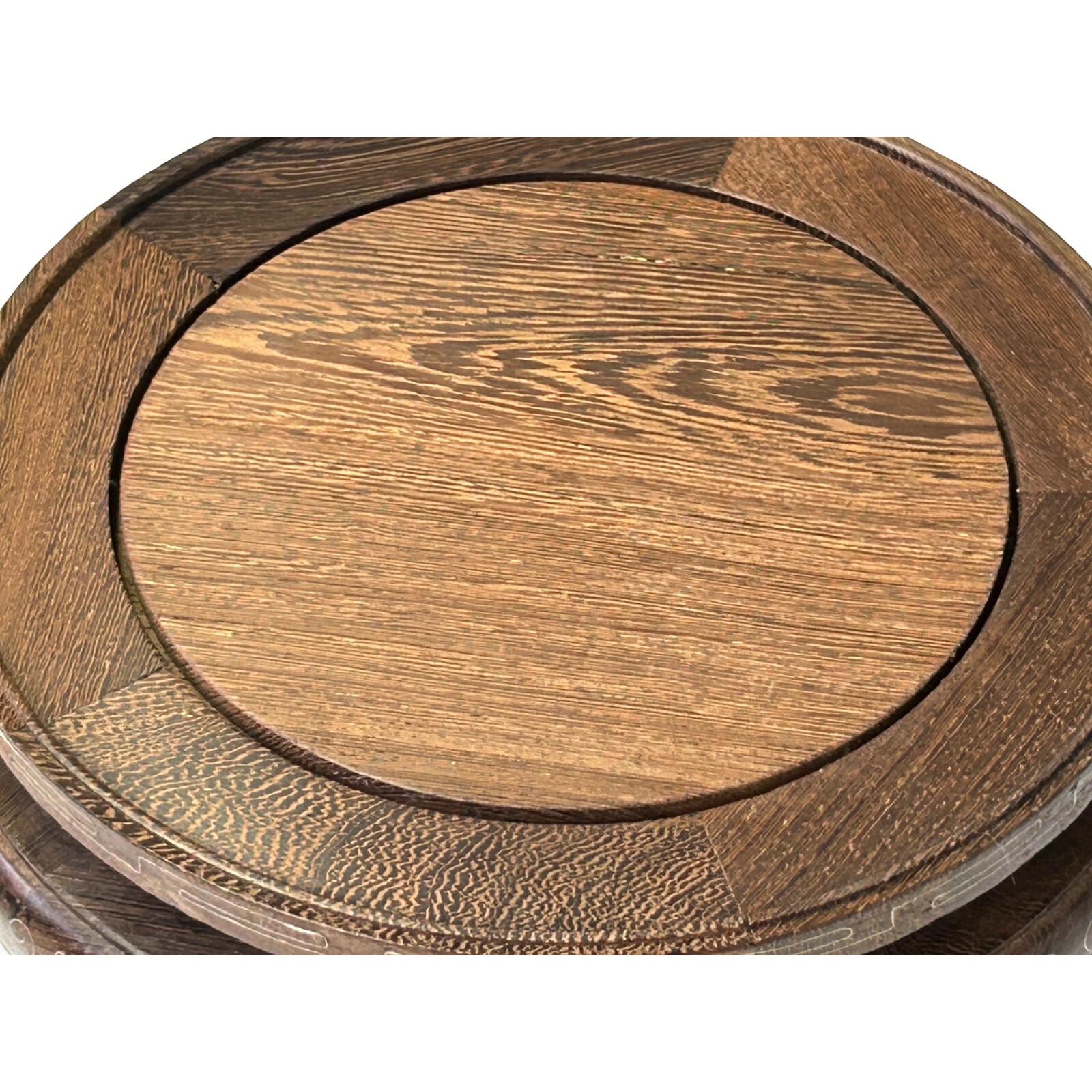 7″ Light Brown Feather Pattern Wire Accent Round Wood Display Stand ws4231
