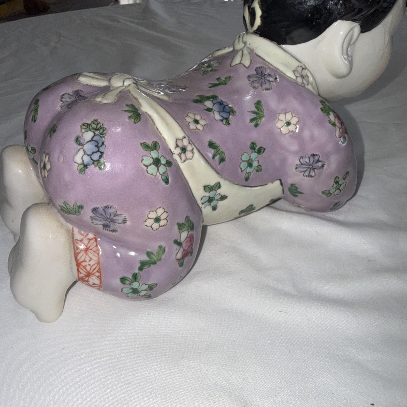 Vintage Chinese Porcelain Pillow 10” long figurine