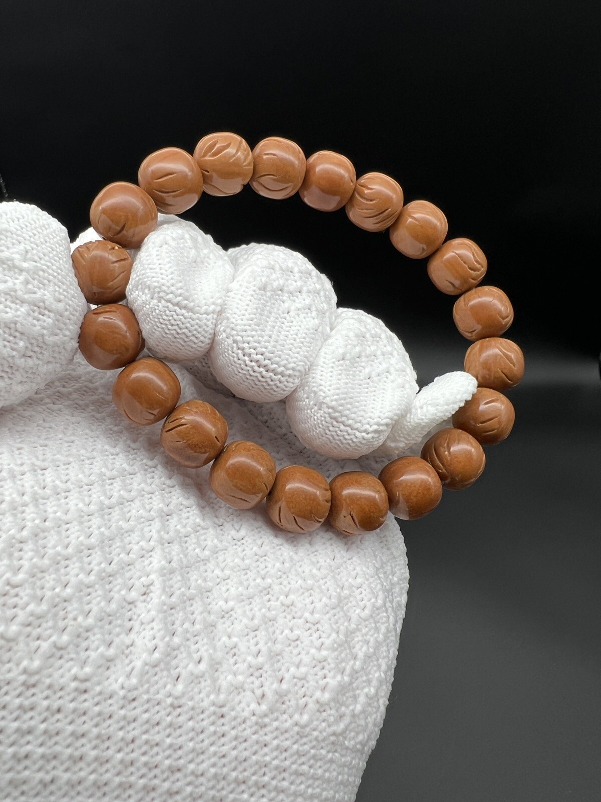 11×10.5mm dragon patterned peach pit bracelet 10mm精工老型龙纹桃核手串