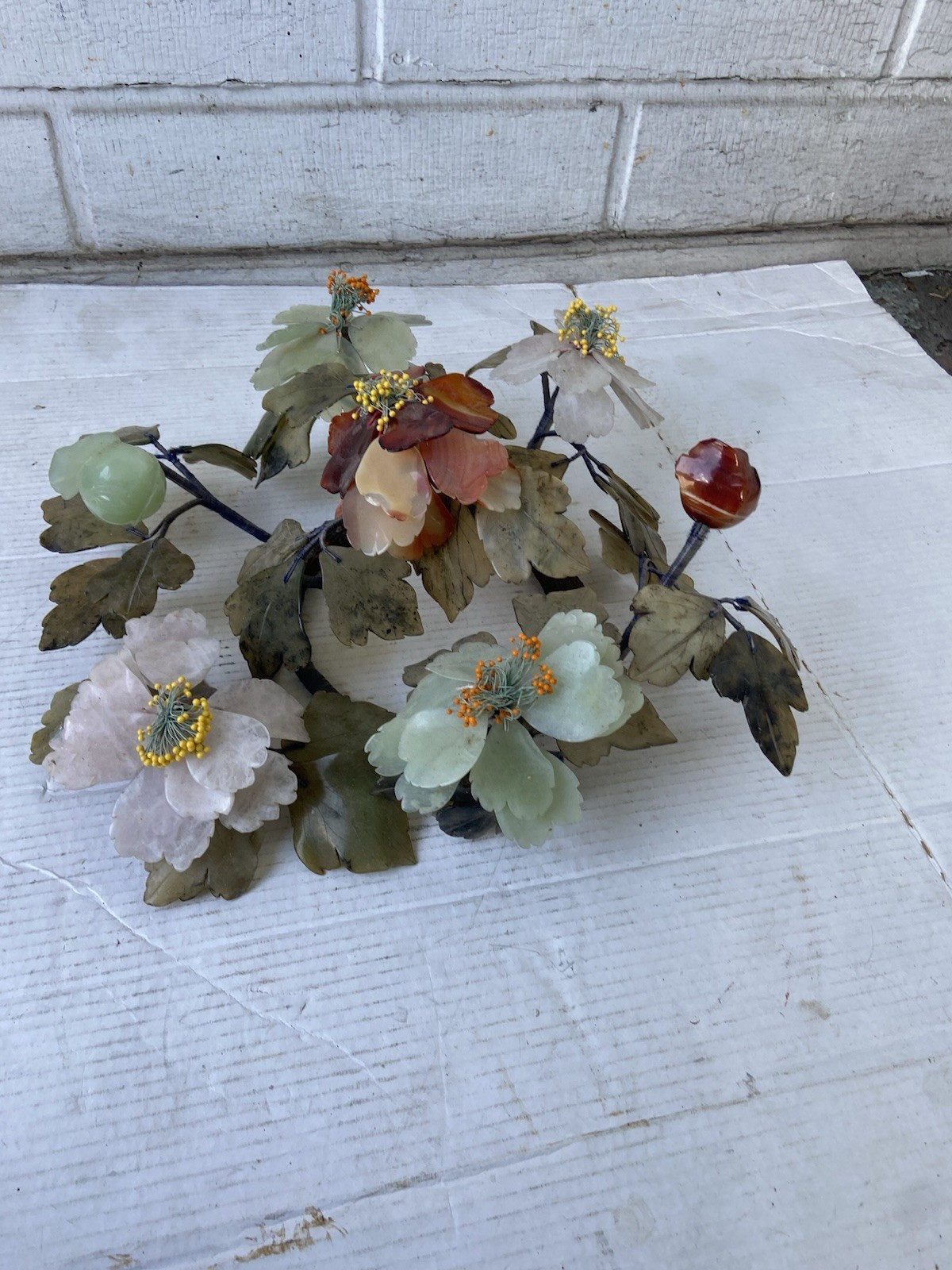 VTG Carved Jade & Gemstone Leaves Flowering Plant, Great Condition 18” diameter.