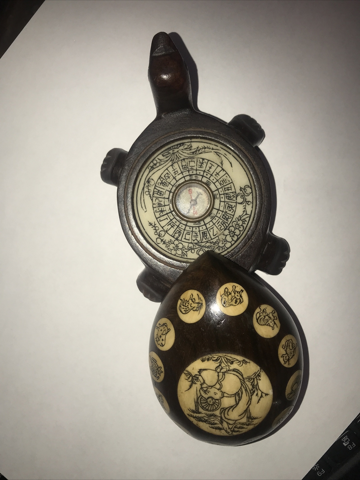 Vintage Carved Wood Turtle with Inlaid Chinese Zodiac Signs Opens to Compass 183