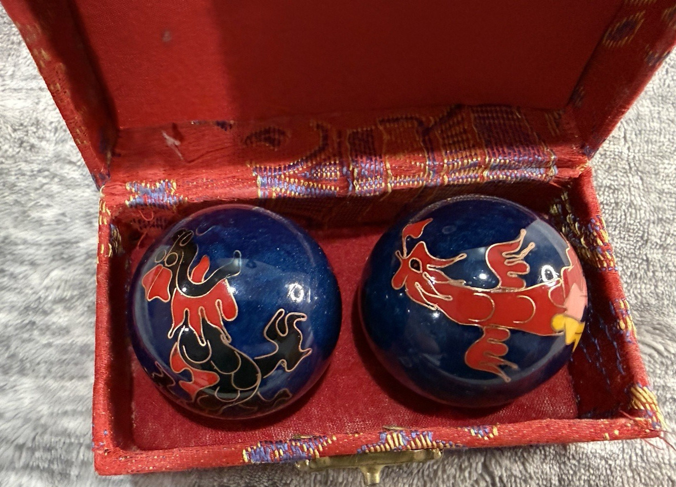 Handmade Chinese Iron Ball Set Dragon Design Decorative Box Chinese Culture