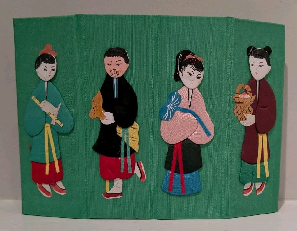 CHINESE 8 IMMORTALS -OCTAGONAL COLLAPSIBLE SILK BOX