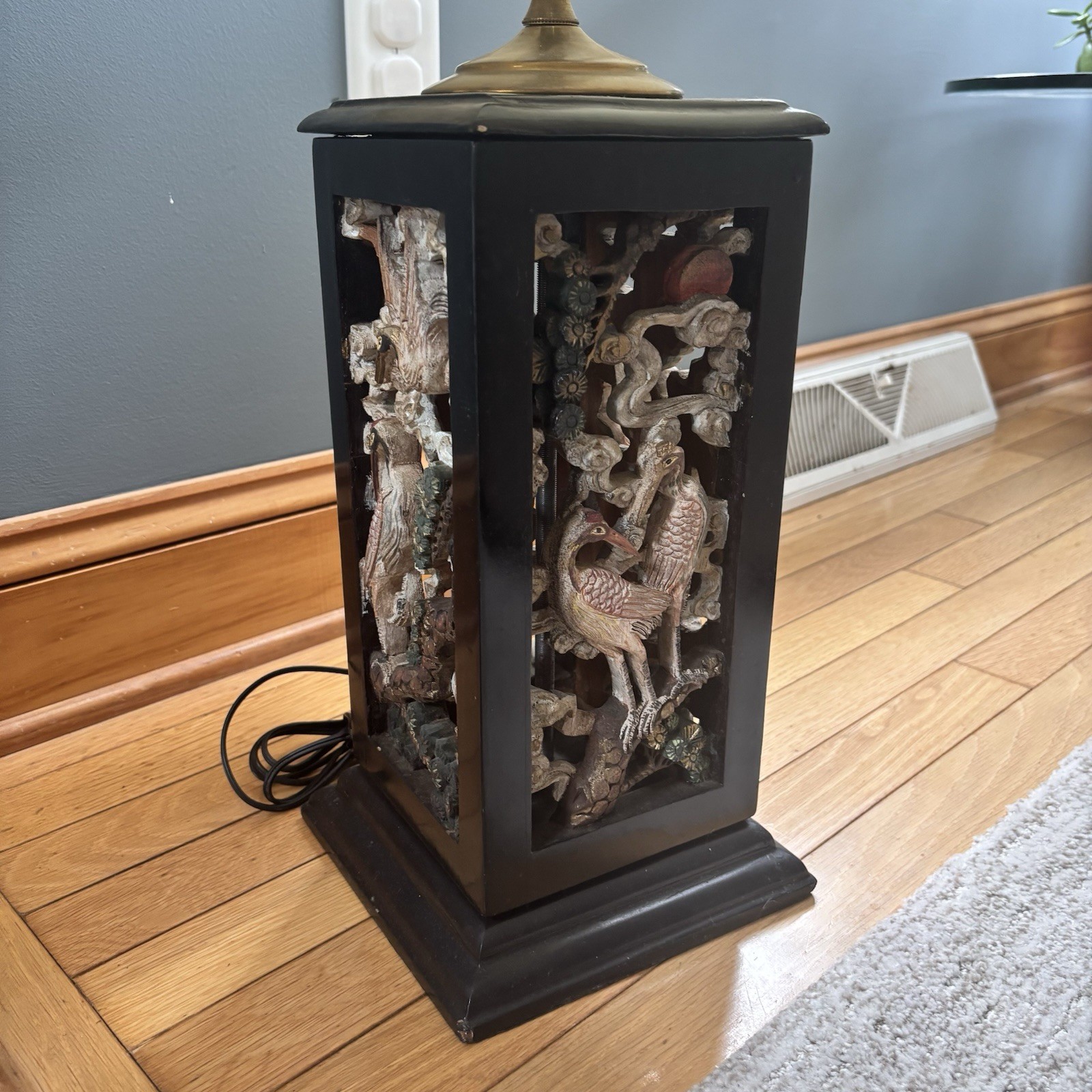 Rare Asian Inspired Intricate Hand Carved Bird Cutouts Table Lamp 31” Tall FLAW