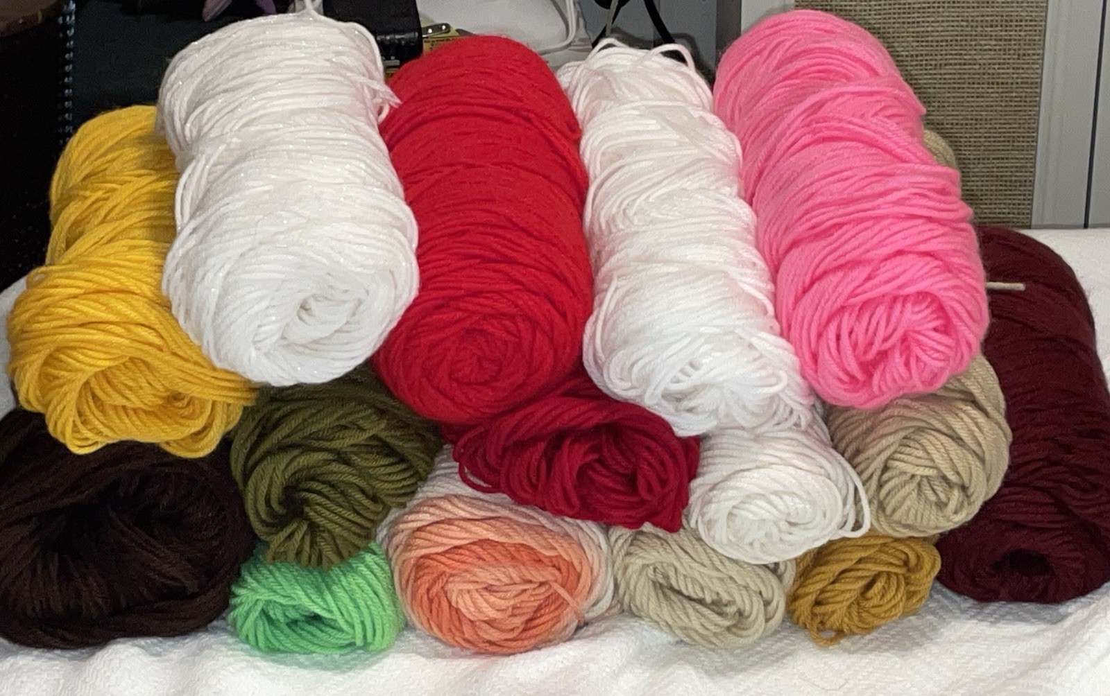 Mixed Yarn Lot-Mostly Partials Various Colors & Sizes-(Extra Large/Regular) 15ct