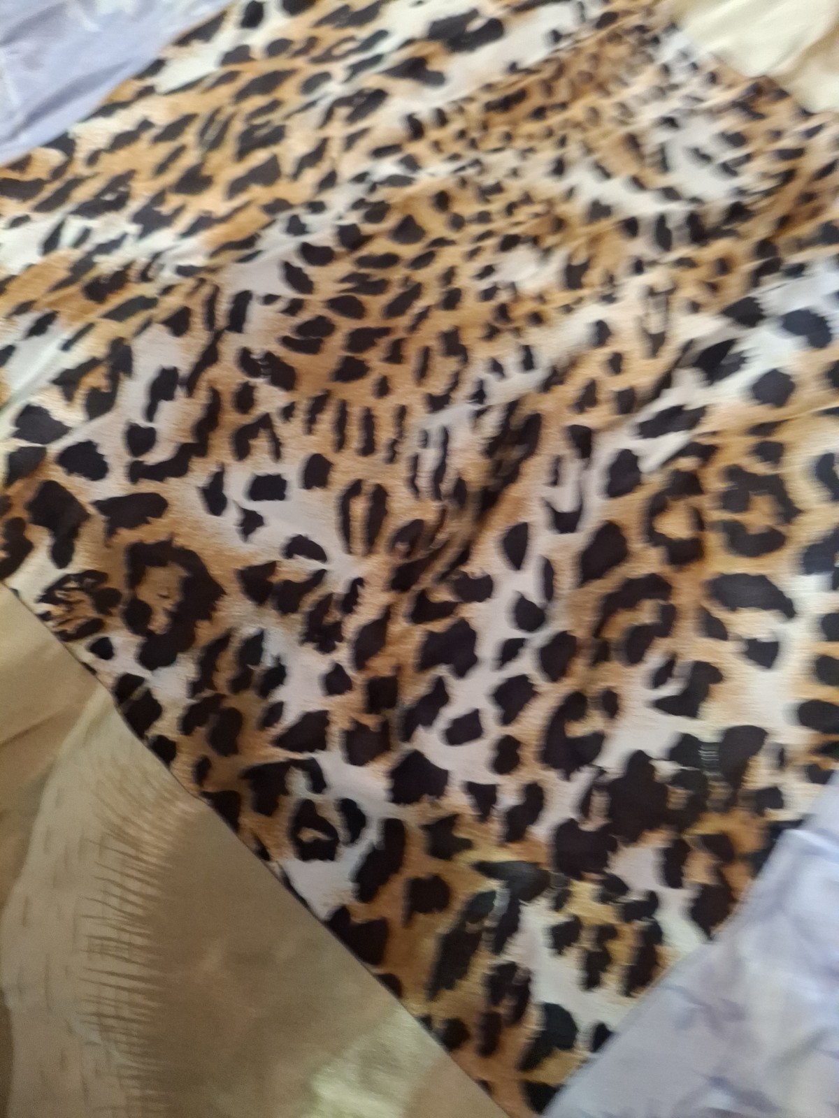 THESE ARE REAL CHINESE SILK SCARFES BUT THEY’RE SO WRINKLED AND I DON’T KNOW…