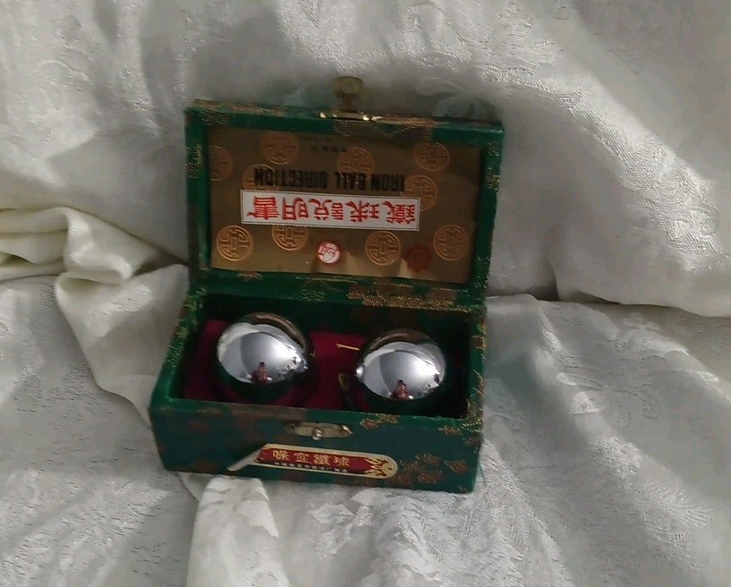 Vintage Iron Balls (Energy/meditation/Stress) 1980’s With Pamphlet And Box