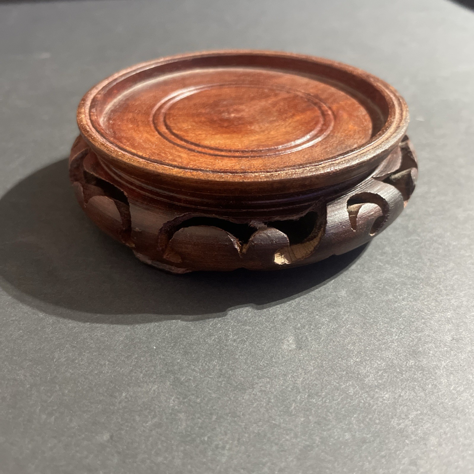 Vintage Chinese Carved Wood Vase Stand Display Urn 4″ Outer Diameter