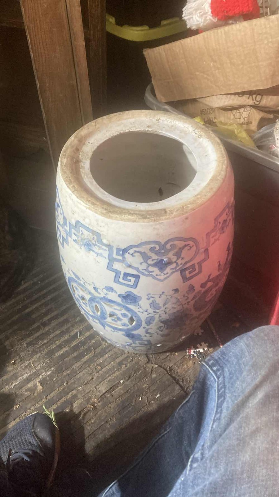 Vintage Chinese Blue & White Porcelain Barrel Garden Stool Seat Chinoiserie 18″