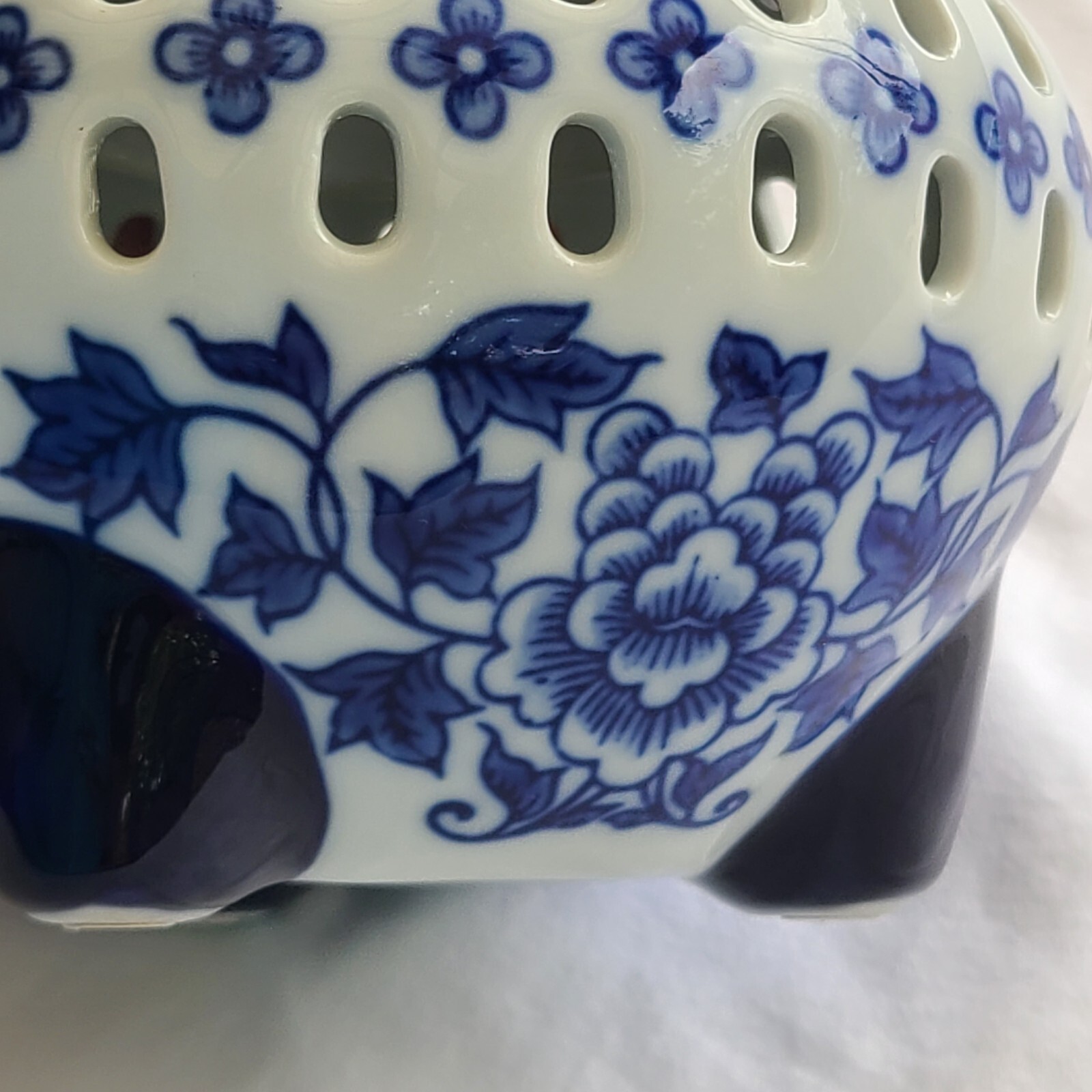Vintage Bombay Incense Burner Blue & White 6″ in Diameter