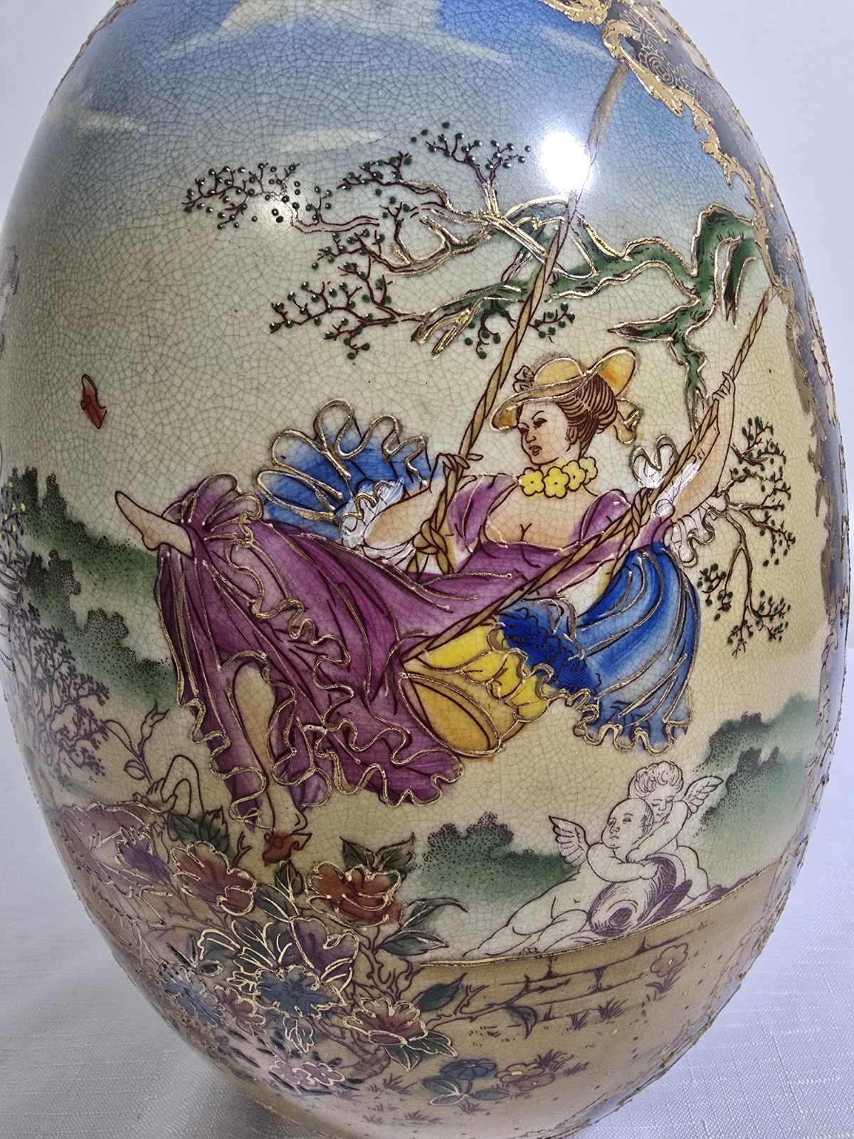 VTG 1950s HandPainted Satsuma Large Porcelain Egg Courting Couple Cherub Motifs