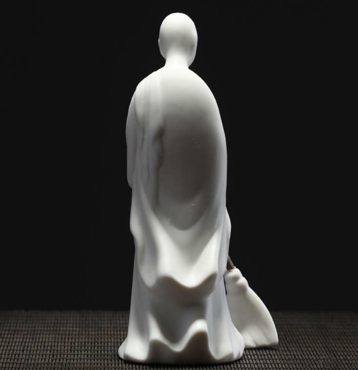 6.2″ Chinese White Porcelain Ceramics Sweep Floor Buddhist Monk Statue Statues