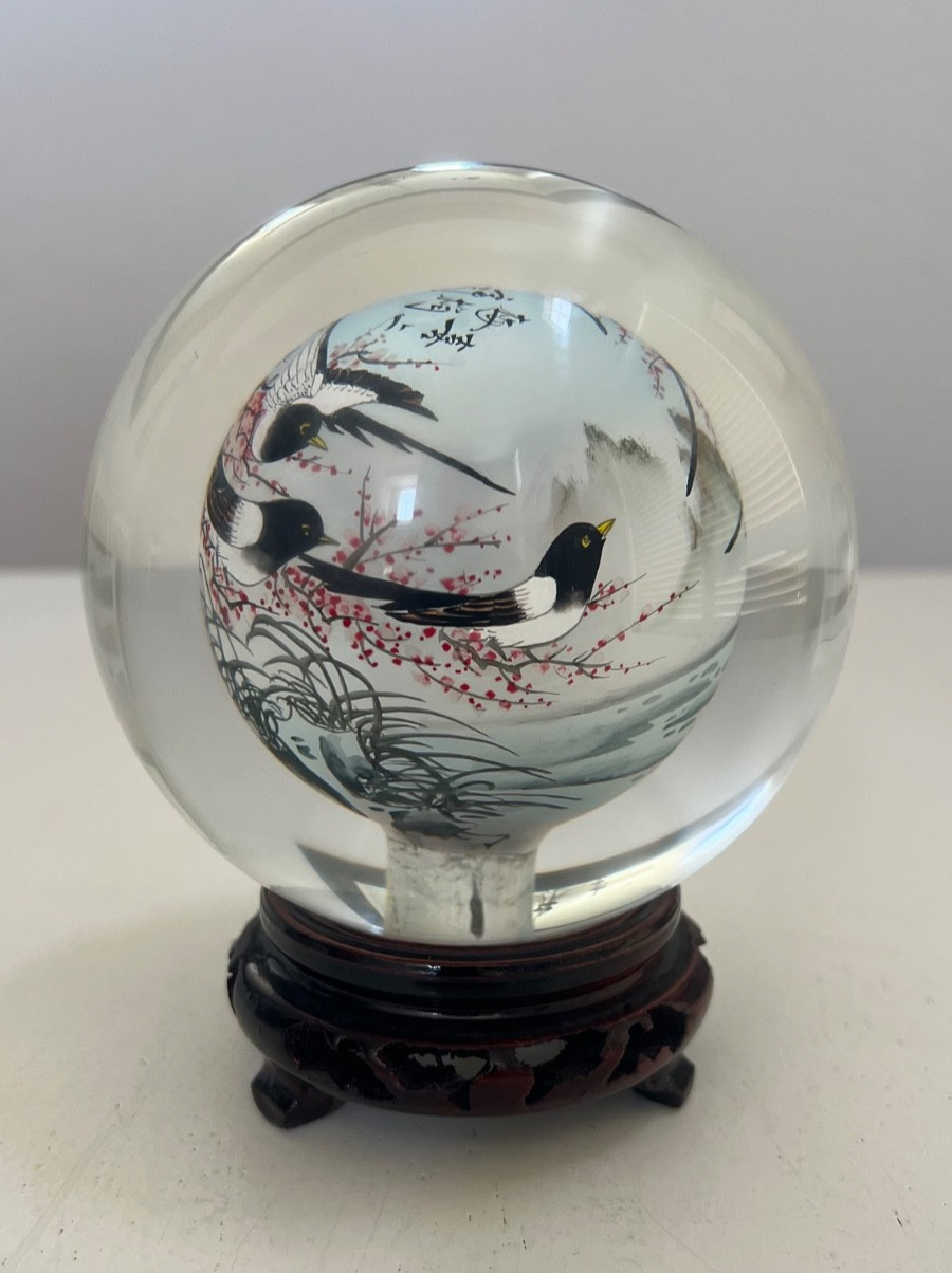 VINTAGE CHINESE HAND REVERSE PAINTED GLASS GLOBE SPHERE WOOD BASE BIRDS