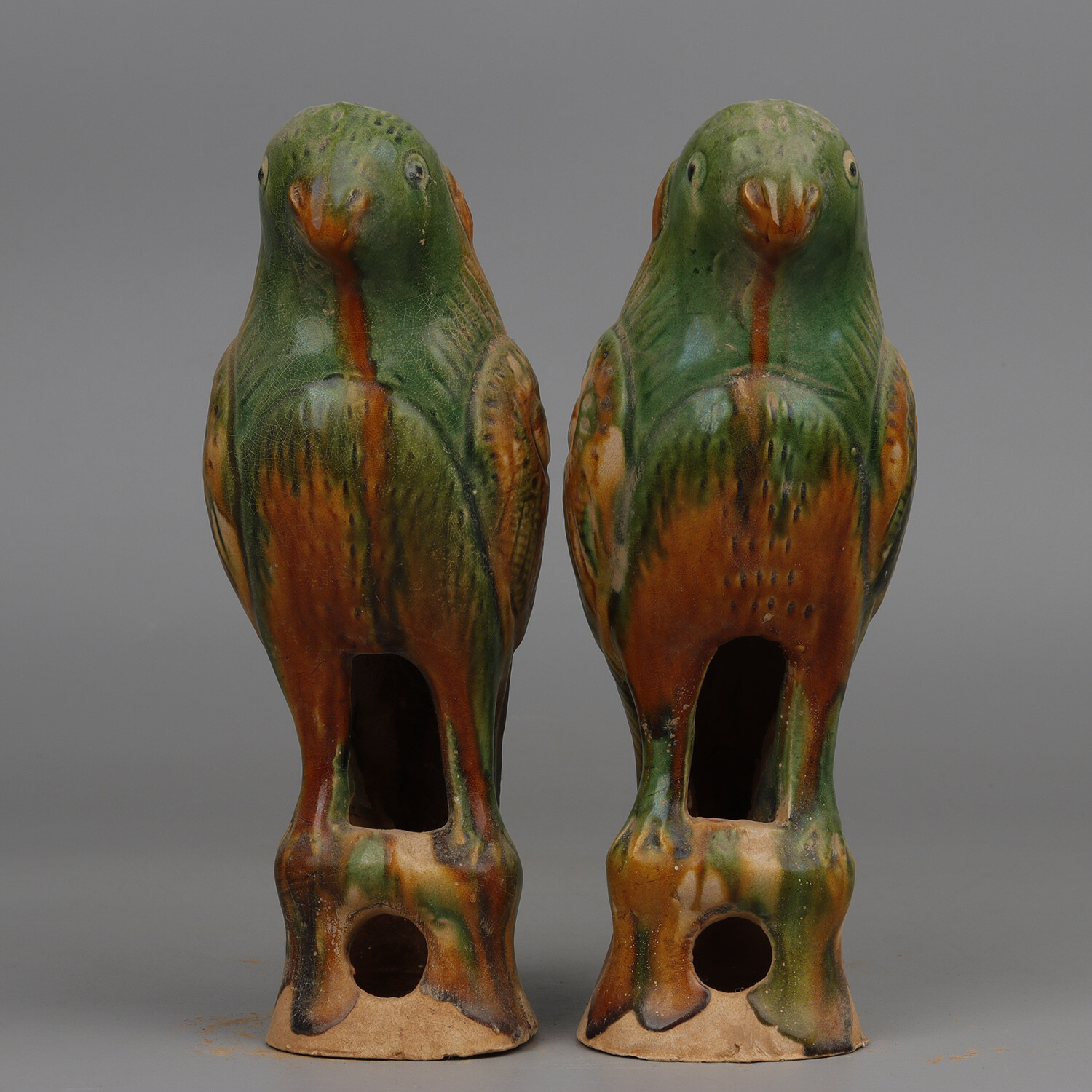 25CMChina Jingdezhen Tri-coloured Glazed Pottery Porcelain Duad Parrot Statues2