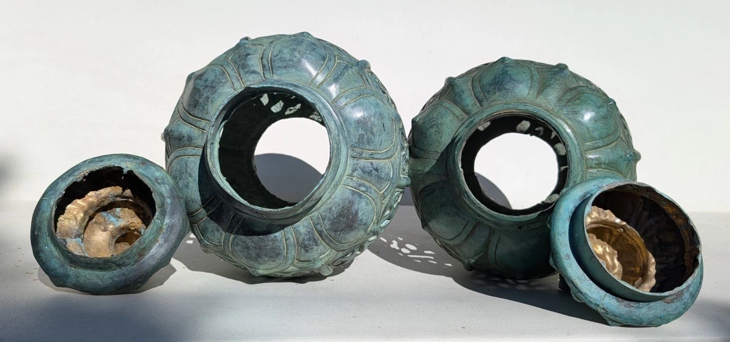 Pair Of XL Rare Vintage Chinese Heavy Duty Bronze Incense Burners Candle Holders
