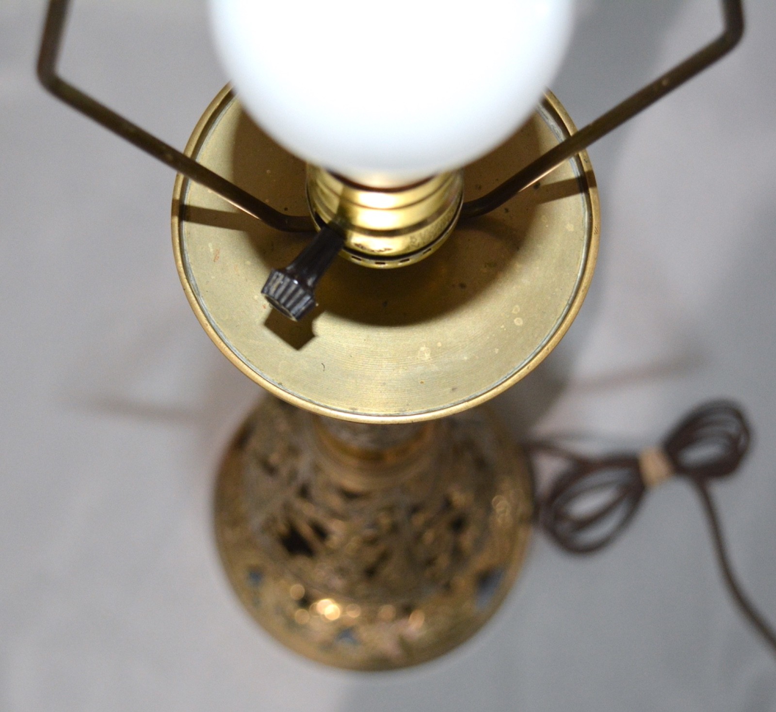 Brass Table Lamp Vintage Chinoiserie Chinese Dragon Pierced Art Sculpture Flower