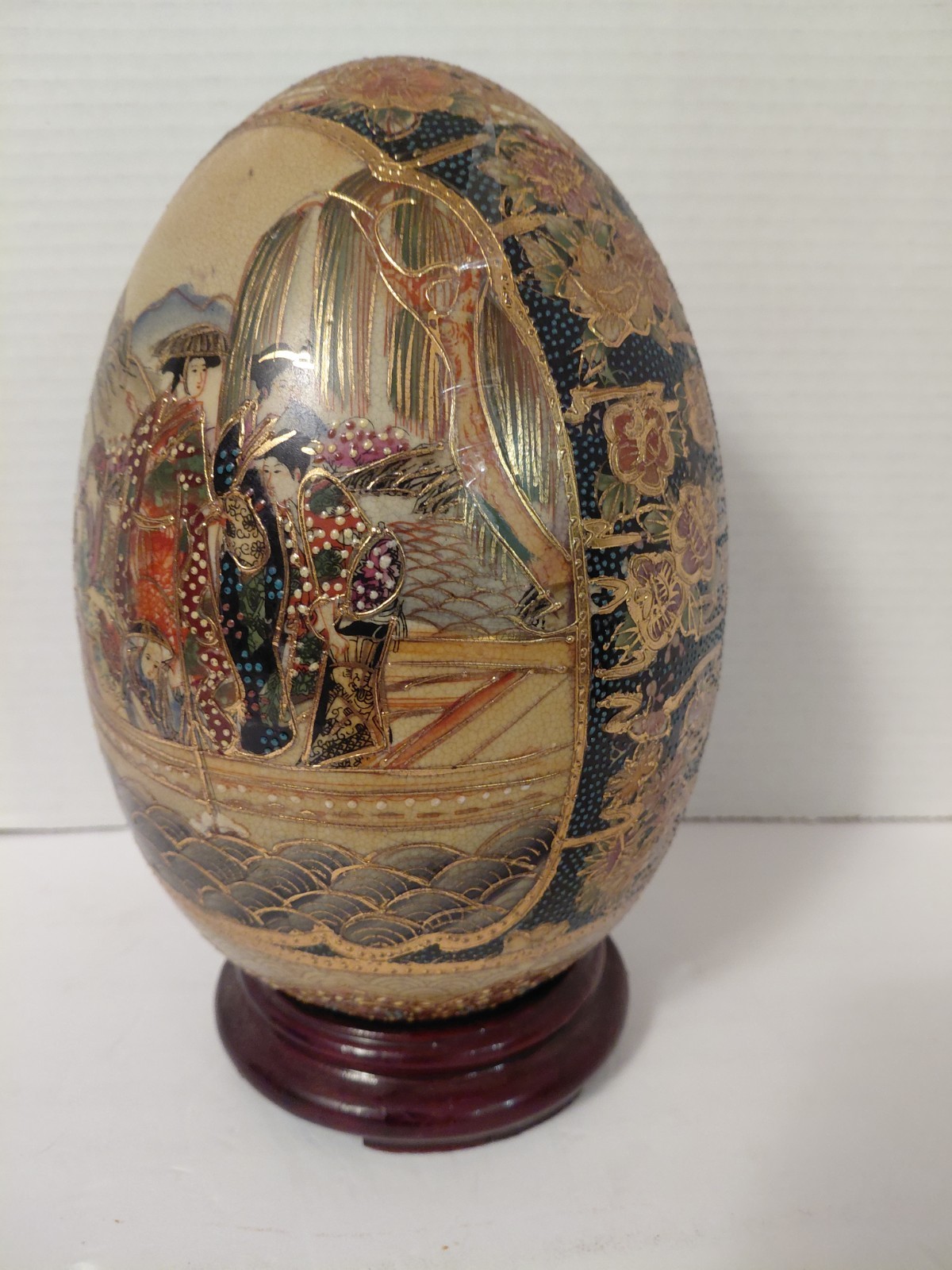 Vintage Satsuma Chinese Porcelain 14″ Asian Art Gold Gilding Egg Excellent Cond.