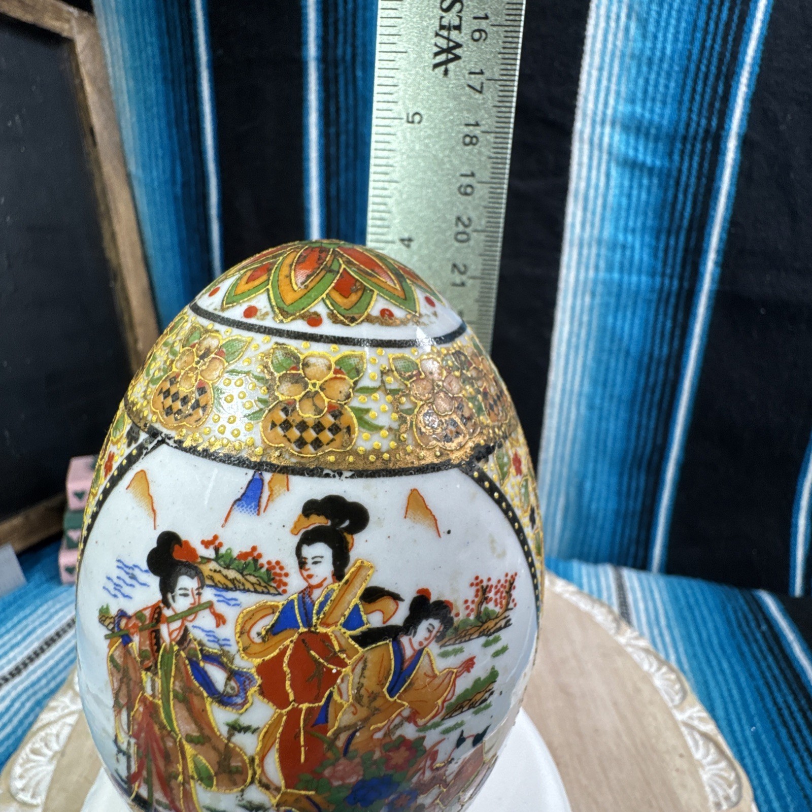VTG Japanese Hand Painted & Beaded Satsuma Porcelain w/ Geishas Trimmed In Gold