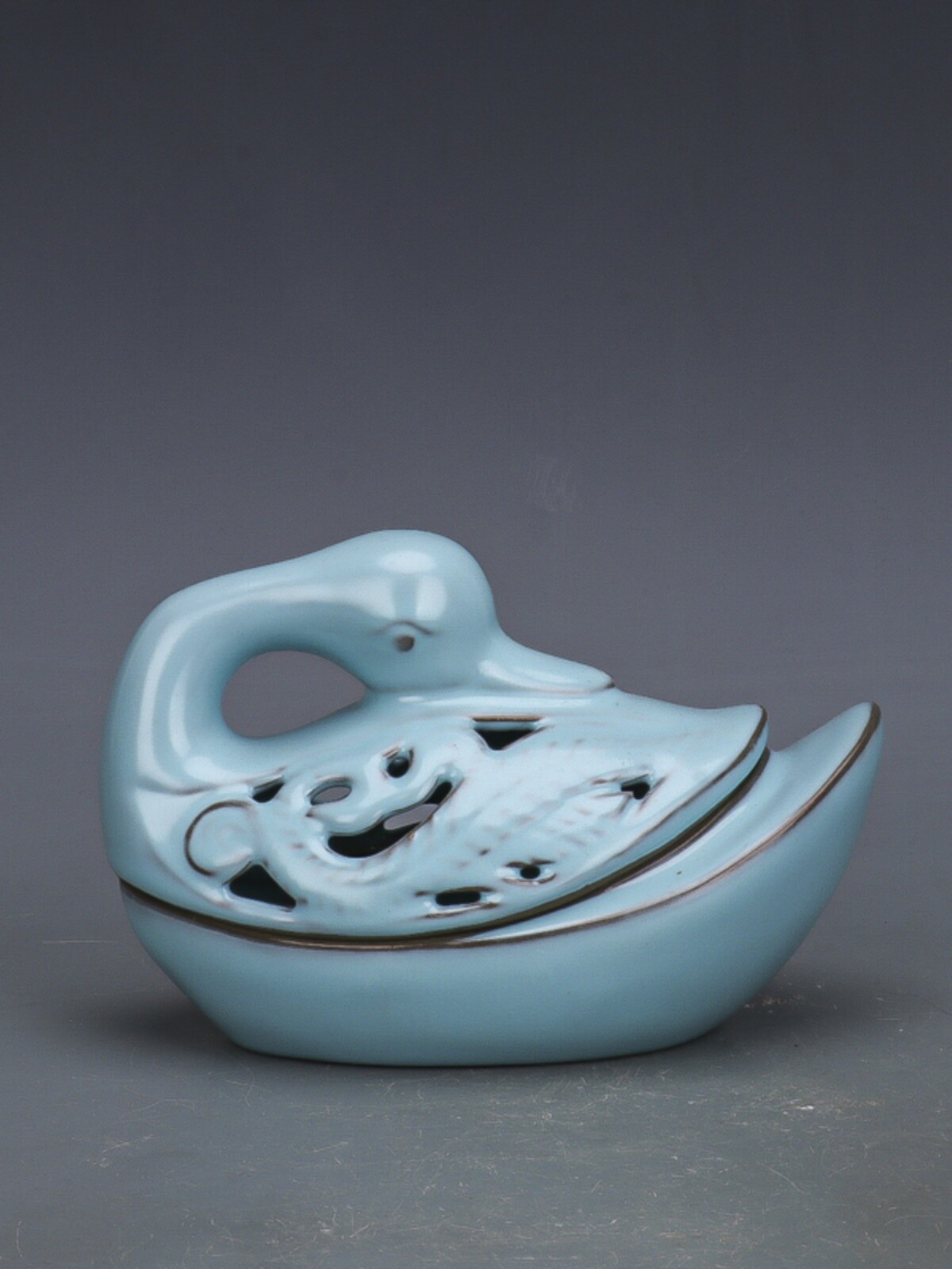 6.8″ Collect China Ruyao Porcelain Lovable Animal Duck Smoked Incense Burner