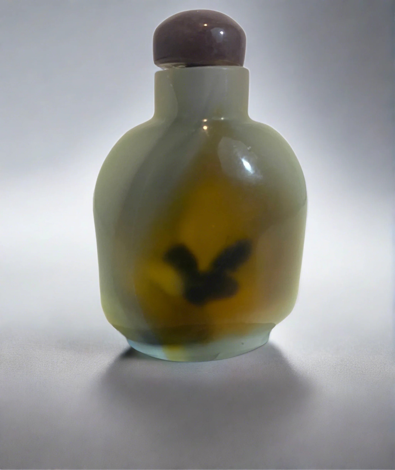 Antique Agate Snuff Bottle