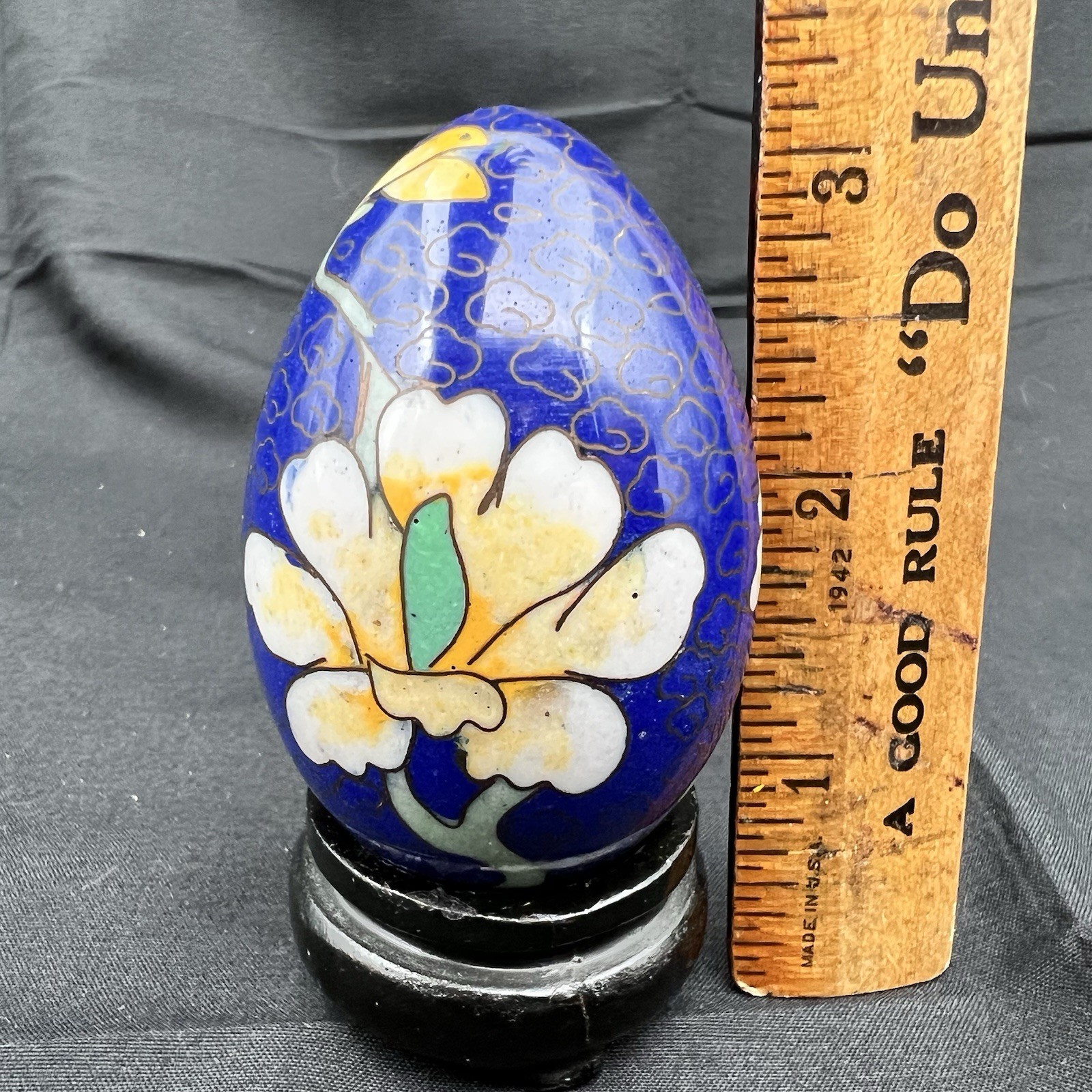 Vintage Chinese Cloisonne Enamel Egg Pair Red Blue Floral w Wood Stands