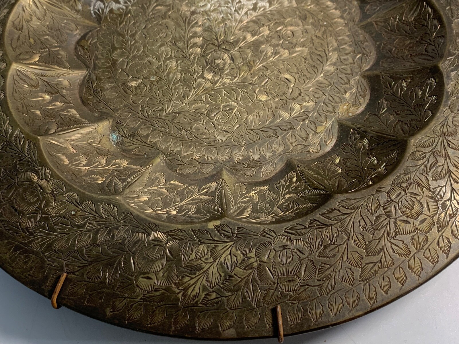 Vintage 9.5” Brass Wall Hanging Table Tray Hand Hammered Design HLS India